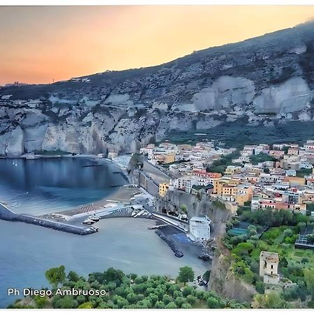 Casa Vacanza "Nonna Matilde" A Meta Di Sorrento, 600Mt Dal Mare, Casa Per 4 Ngoại thất bức ảnh
