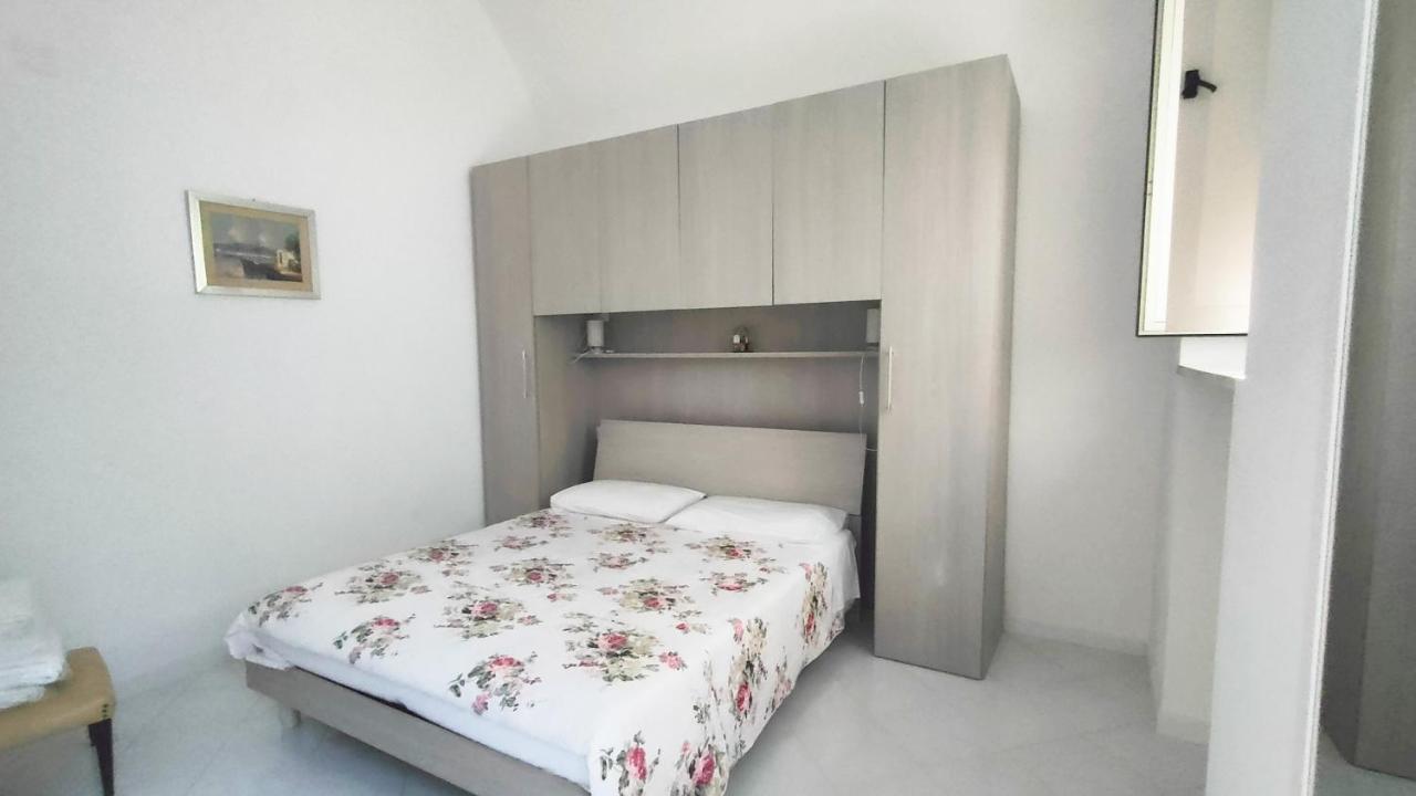 Casa Vacanza "Nonna Matilde" A Meta Di Sorrento, 600Mt Dal Mare, Casa Per 4 Ngoại thất bức ảnh