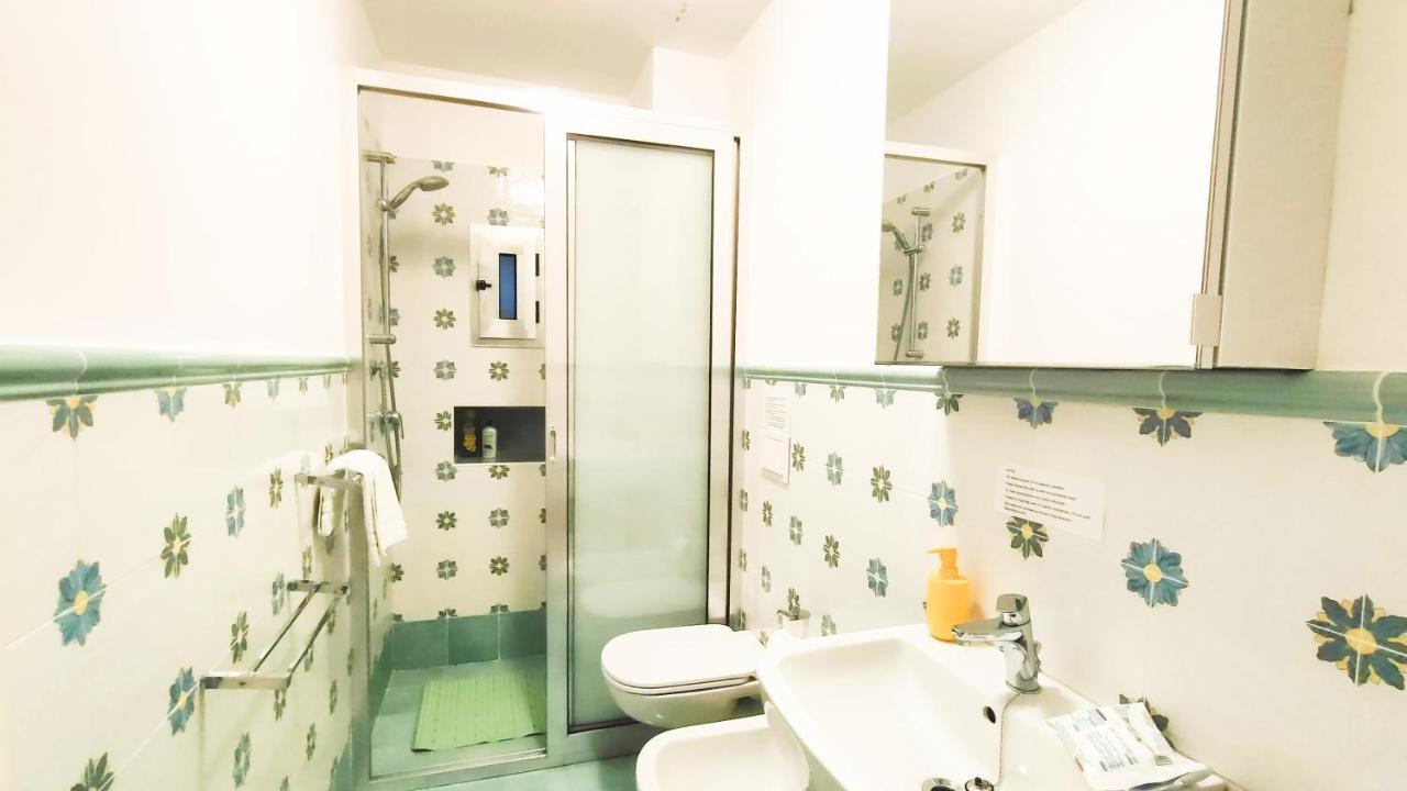 Casa Vacanza "Nonna Matilde" A Meta Di Sorrento, 600Mt Dal Mare, Casa Per 4 Ngoại thất bức ảnh