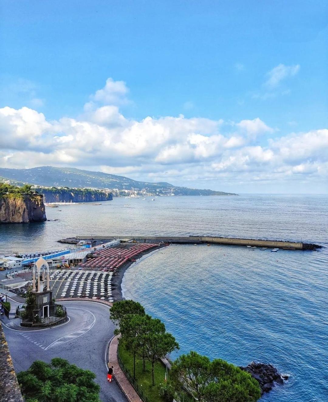 Casa Vacanza "Nonna Matilde" A Meta Di Sorrento, 600Mt Dal Mare, Casa Per 4 Ngoại thất bức ảnh
